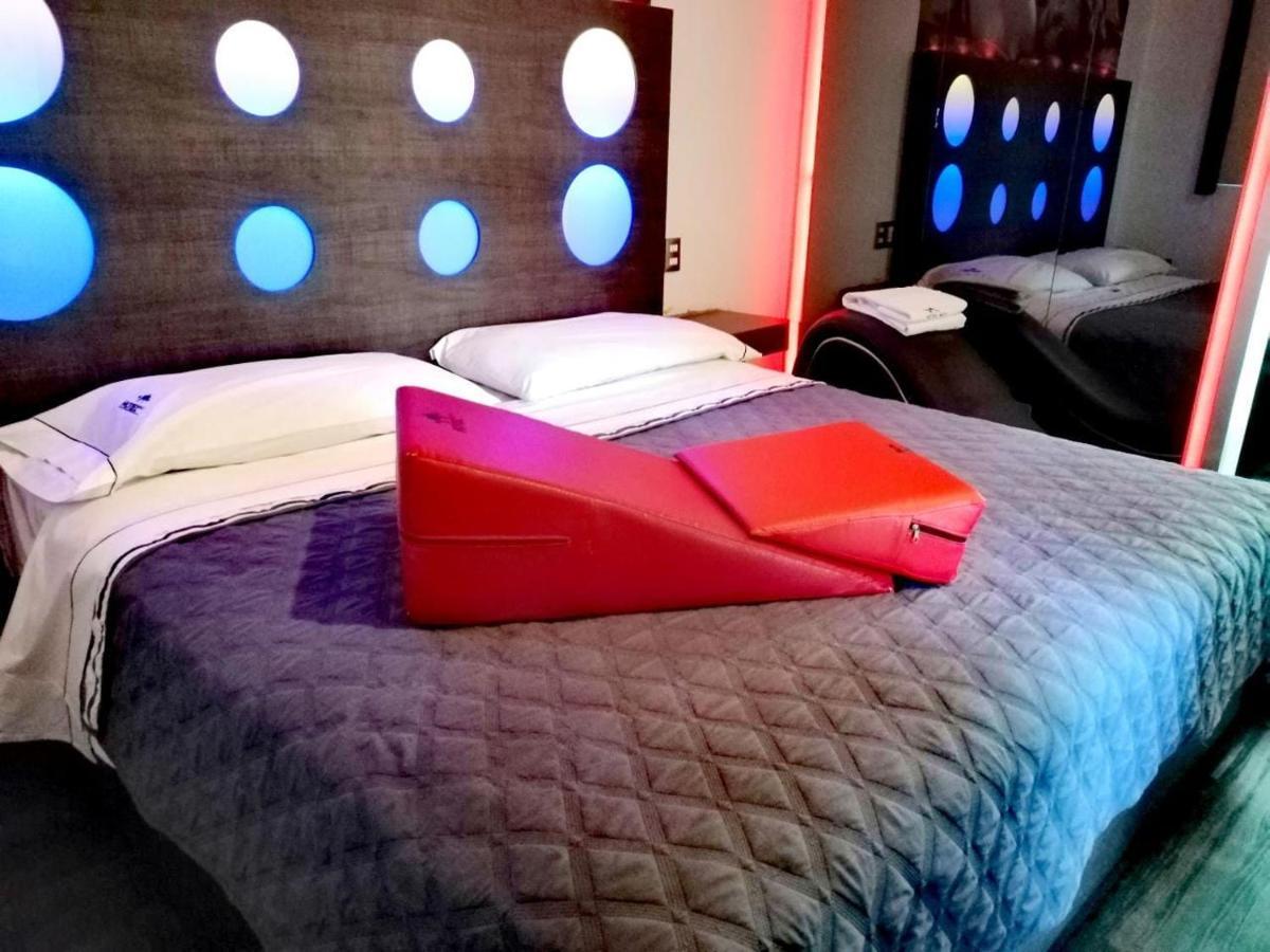 Hotel Muy (Adults Only) Мексико Сити Екстериор снимка