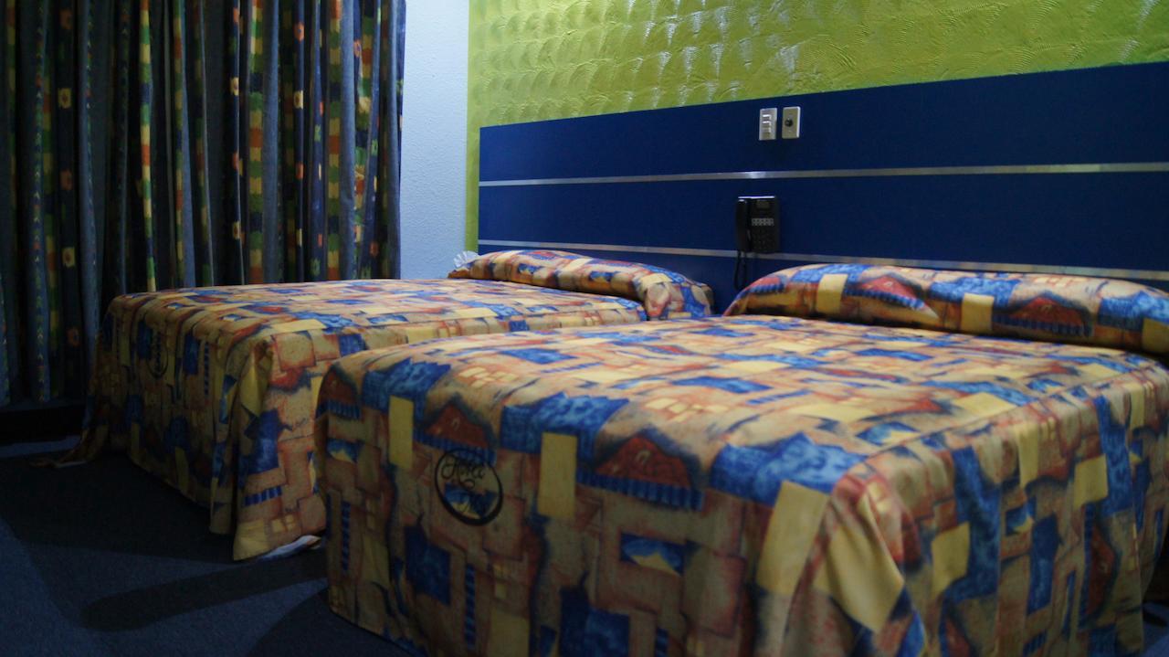 Hotel Muy (Adults Only) Мексико Сити Стая снимка